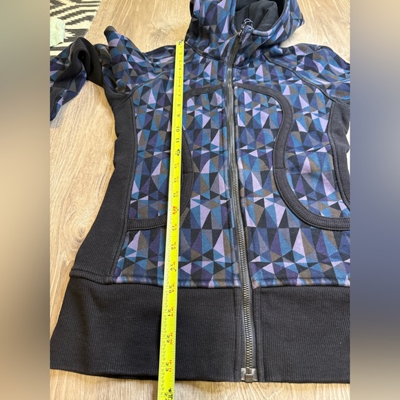 Lululemon Scuba Hoodie, Stained Glass Love Nightfall Size 2 - Picture 8 of 10